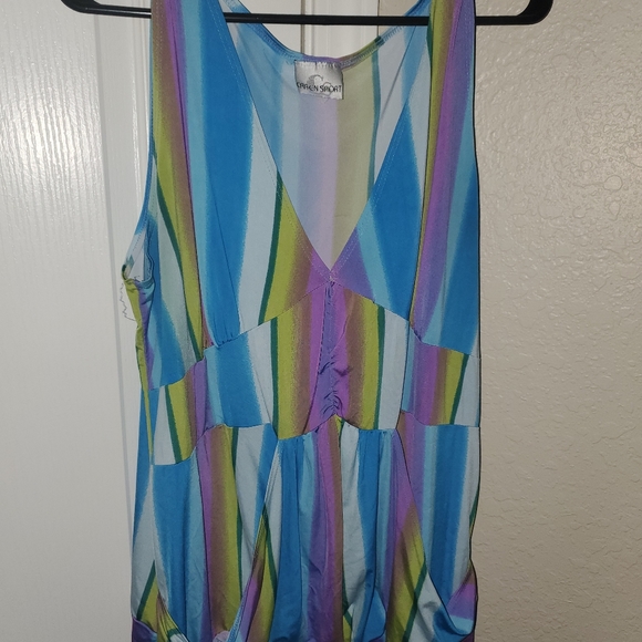 Clothes - Picture 5 of 16